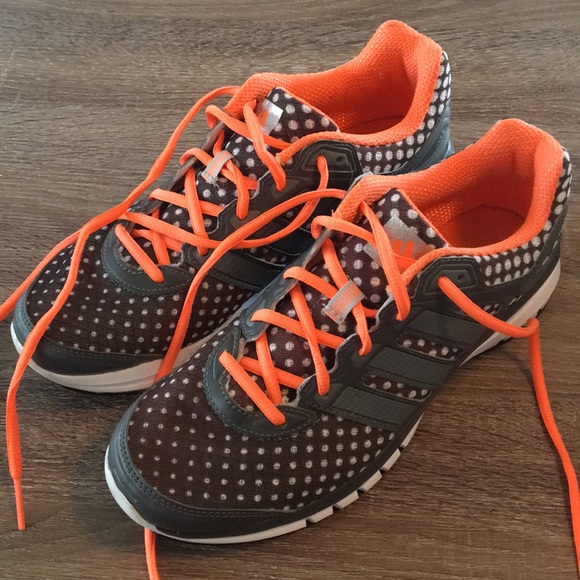 tenis adidas run strong feminino preço